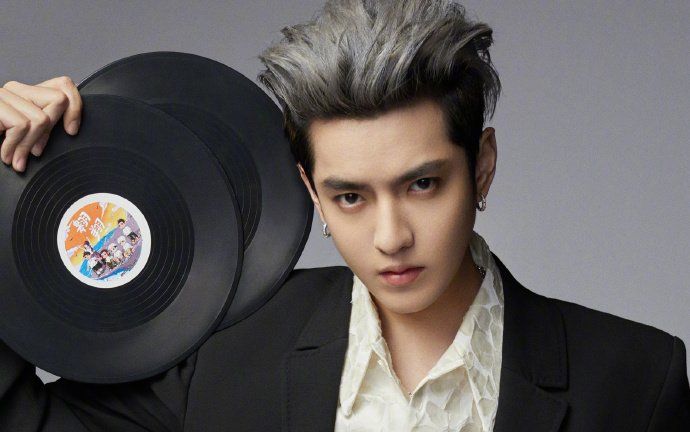 Ngô Diệc Phàm phốt chồng phốt: Hại đời 30 cô gái, bị nghi trốn thuế và hàng loạt thương hiệu quay lưng