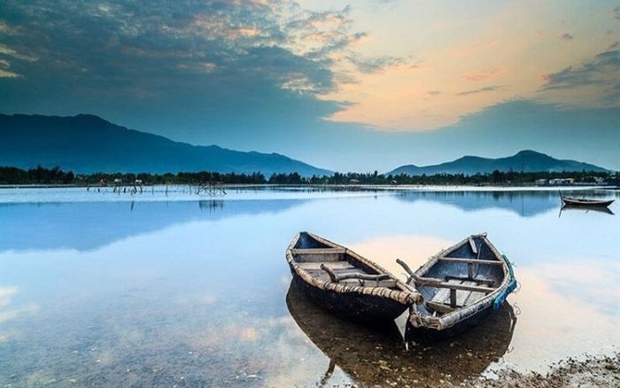 'Nàng thơ xứ Huế' đẹp mơ màng dưới mọi góc ảnh, sau dịch phải đến ngay xả stress