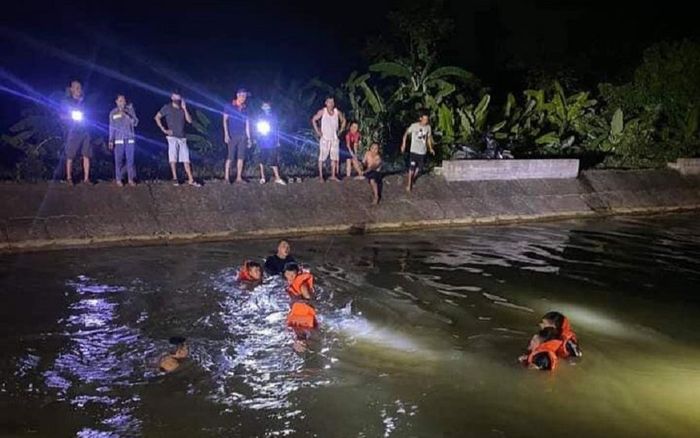 Hai chị em họ tắm sông bị đuối nước thương tâm