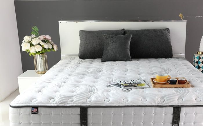 Điểm danh 5 'vật bất ly thân' khi ở nhà trong mùa Covid