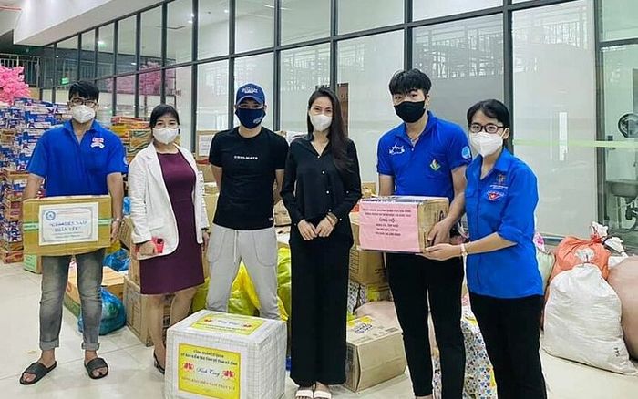 Bị tố 'nhận vơ' hàng tiếp tế, sau Thuỷ Tiên đến lượt Công Vinh phản hồi và lãnh đạo địa phương nói gì?