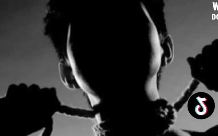 Bé trai 12 tuổi chết thảm vì chơi 'thử thách ngạt thở' trên TikTok