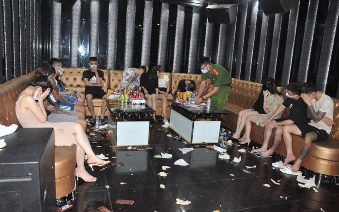 Hải Dương: Phát hiện gần 50 đối tượng sử dụng trái phép ma túy tại quán hát karaoke bất chấp dịch bệnh