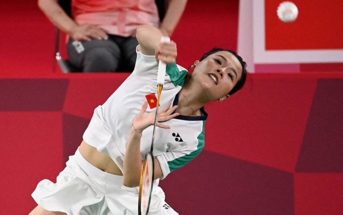 Chơi kiên cường, Thùy Linh vẫn bất lực trước tay vợt số 1 thế giới ở Olympic Tokyo 2020