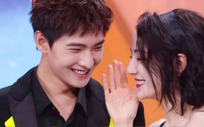 Nhiệt Ba - Dương Dương 'đọ' visual bổ mắt ở họp báo 'Em là niềm kiêu hãnh của anh'