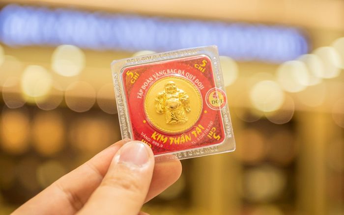 Giá vàng hôm nay 1/8: Thị trường vàng trong nước bước vào mùa giảm