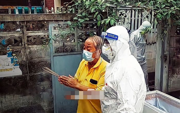 Xót xa lời tạm biệt của người chồng có vợ tử vong sau vài ngày phát hiện triệu chứng Covid-19