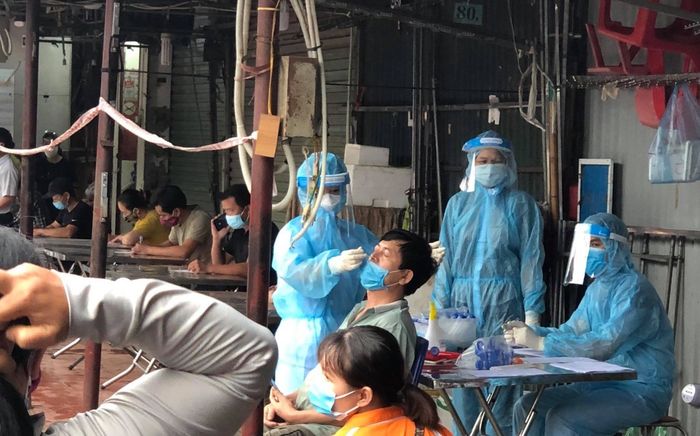 Thêm một chợ đầu mối ở Hà Nội tạm thời bị phong tỏa, dừng hoạt động do Covid-19