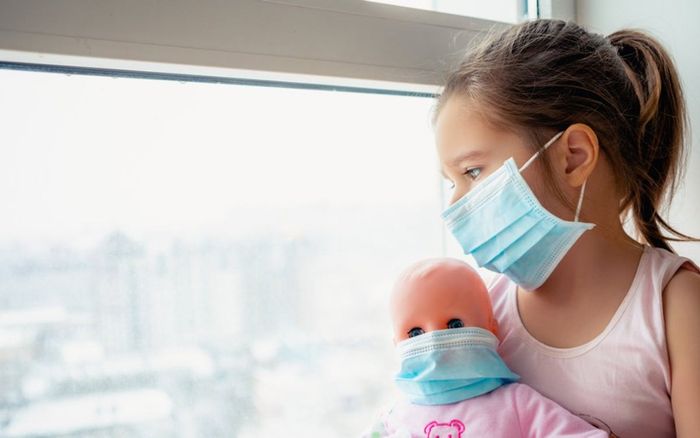 Bác sĩ cảnh báo gia tăng tỉ lệ mắc Covid-19 ở trẻ em tại Hà Nội