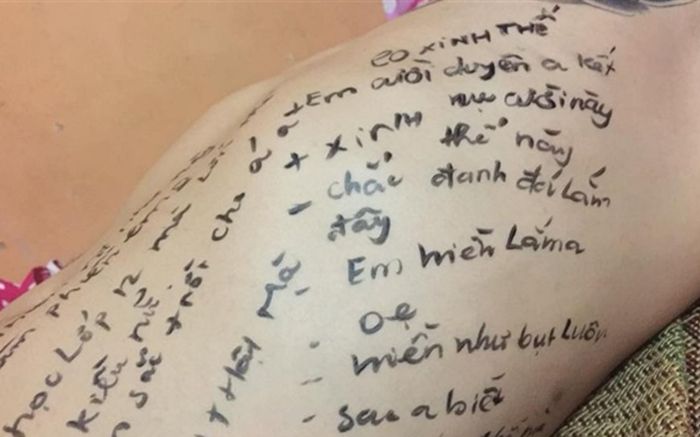 Phát hiện chồng nhắn tin tình tứ với cô gái khác, người vợ có cách xử trí cực kỳ thâm thúy