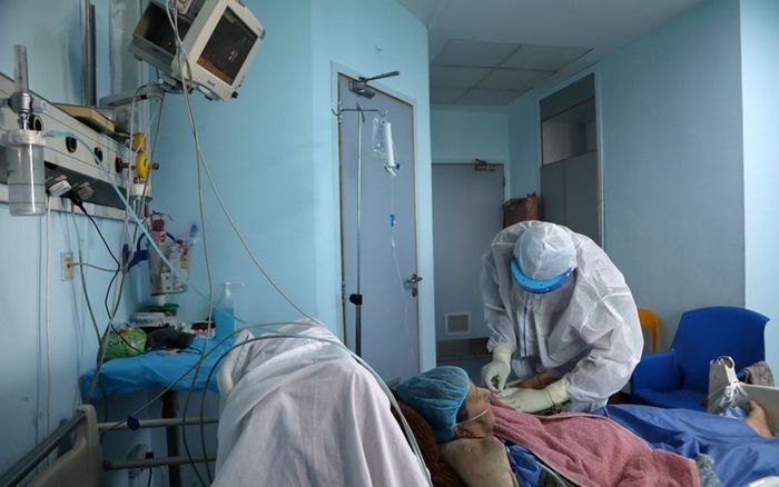 Bệnh nhân kể lại quãng thời gian chiến đấu với Covid-19: 'Tôi thấy mình đối mặt tử thần'