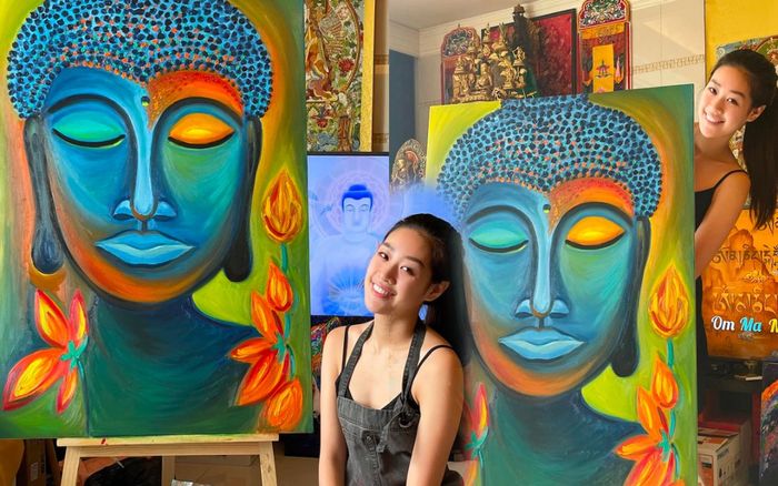 Ở nhà mùa dịch: Hoa hậu Khánh Vân mặt mộc trổ tài vẽ tranh đẹp ngỡ ngàng