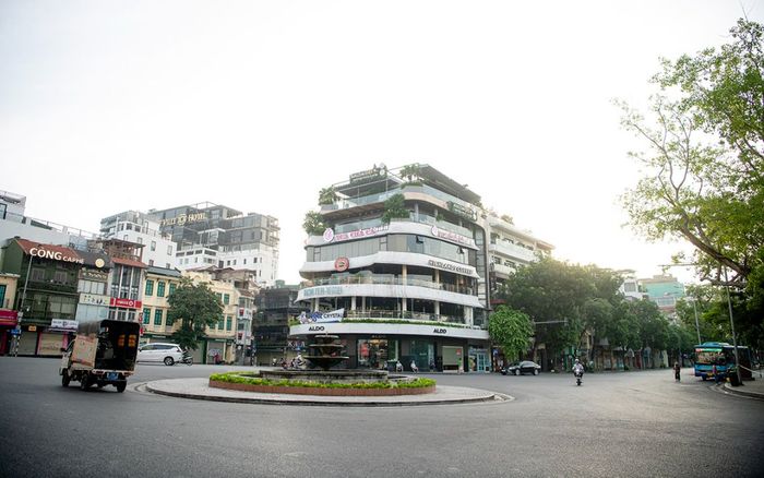 Thành ủy Hà Nội nhất trí giãn cách xã hội theo chỉ thị 16 thêm 15 ngày