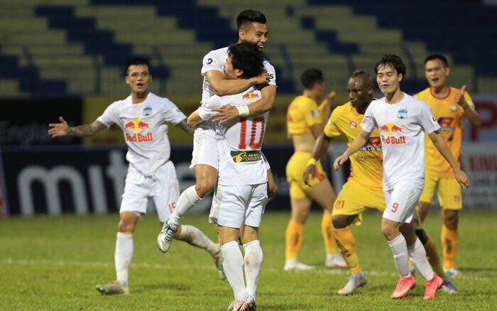 VFF thông báo V.League 2021 không huỷ, hoãn đến tháng 2/2022
