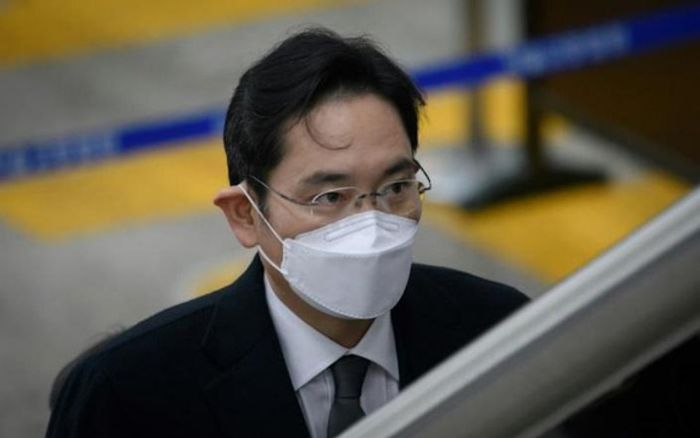 'Thái tử Samsung' Lee Jae Yong được phóng thích trước thời hạn