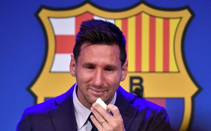Hé lộ tin nhắn đầy chua xót Messi gửi cho đồng đội Barcelona