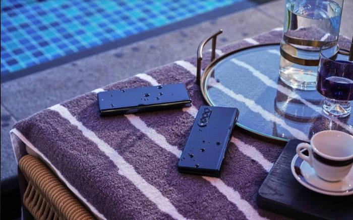 Galaxy Z Fold3, khi Samsung giải những bài toán chưa từng có đáp án