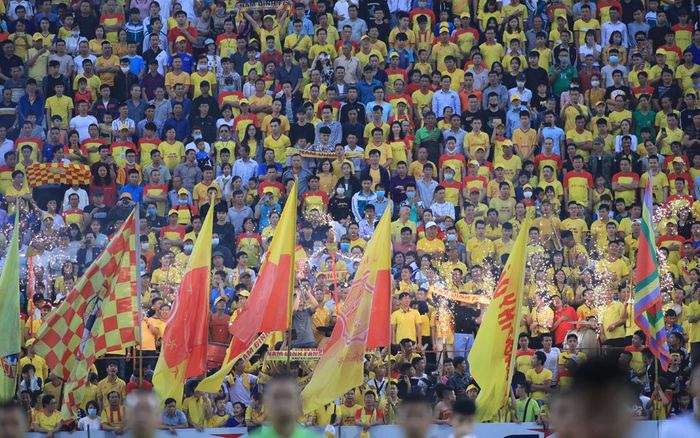 Trước vòng loại World Cup 2022, bóng đá Việt Nam đối diện biến cố cực lớn