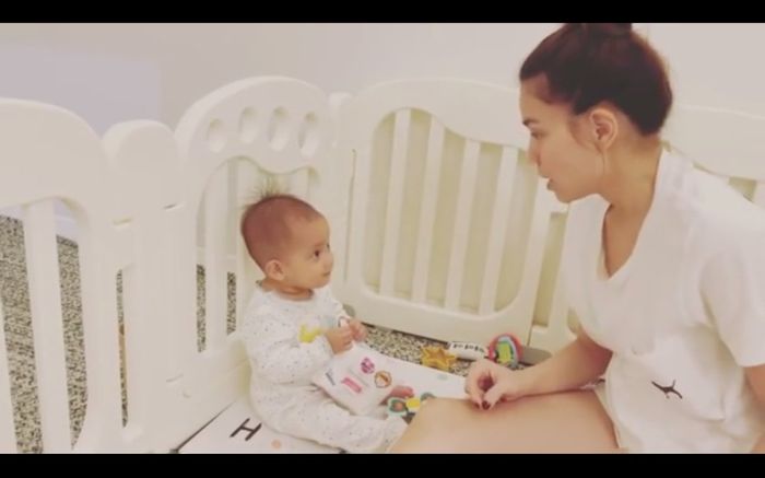 Nổi tiếng điềm tĩnh, nay Hồ Ngọc Hà trò chuyện cùng con gái và bất ngờ với hành động 'ghê gớm' này?