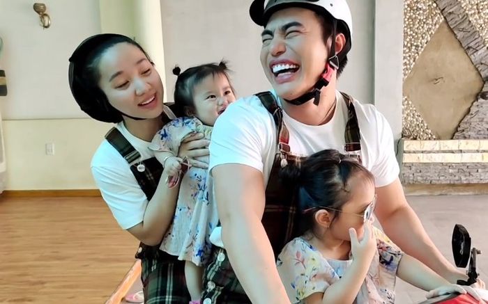 Lê Dương Bảo Lâm 'bất chấp' dịch bệnh lái xe chở cả gia đình đi sở thú