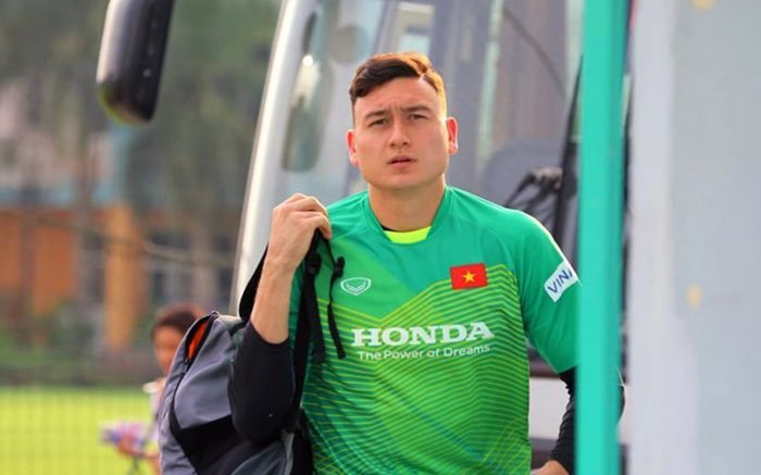 HLV Park Hang Seo bổ sung Đặng Văn Lâm, dấu hỏi Đoàn Văn Hậu