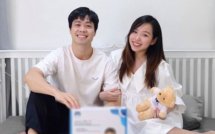 Vợ Công Phượng chính thức hạ sinh con trai đầu lòng