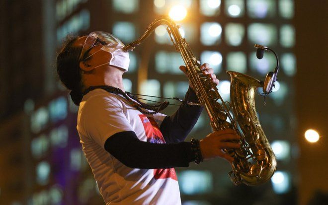 Nghệ sĩ saxophone Trần Mạnh Tuấn bị đột quỵ