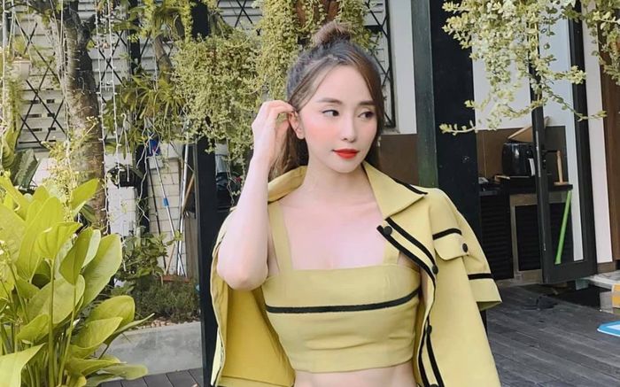 Quỳnh Nga khoe eo con kiến sau khi giảm cân, Việt Anh nói điều khiến fan bật cười