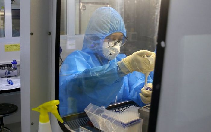 Hà Tĩnh: 1 ca nhiễm Covid-19 khiến 10 y bác sĩ thành F1