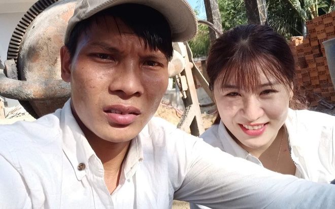 Lộc Fuho ăn cua cùng vợ, hành động này đã khiến dân tình 'vỗ tay' tán thưởng!