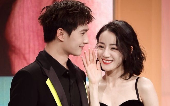 Blogger nổi tiếng dọa khui tin hẹ hò của cặp sao Hoa Ngữ: Tag hẳn tên Dương Dương - Địch Lệ Nhiệt Ba