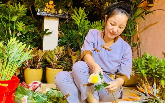 Sau ồn ào với cựu ca sĩ Kim Ngân, Thúy Nga bất ngờ chia sẻ ý định muốn đi tu