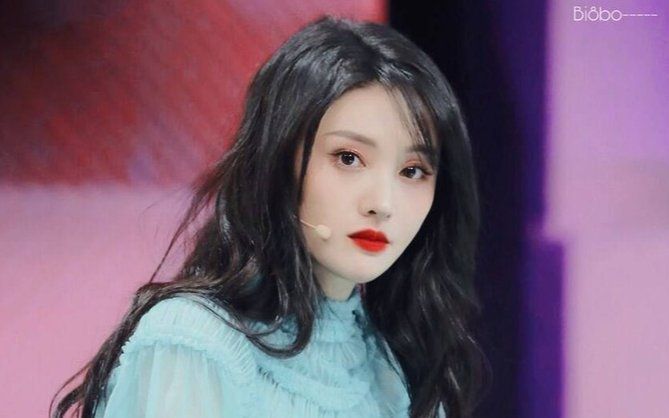 Sau giây phút nổi loạn 'cuối cùng', Trịnh Sảng và studio bị Weibo cấm đăng bài vĩnh viễn