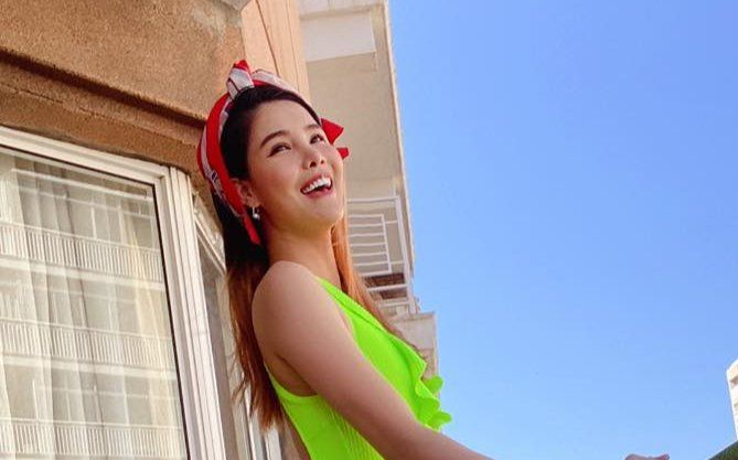 Kỳ Hân hiếm hoi khoe dáng sau sinh 2 con cho Mạc Hồng Quân, fan tròn mắt với body ấy!