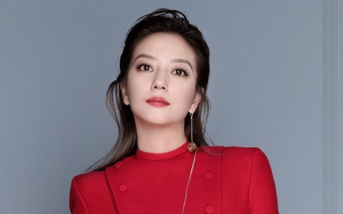 Rộ tin đồn Triệu Vy bị phát lệnh truy nã đỏ?