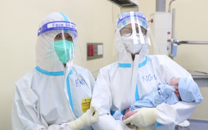 TP HCM: Sản phụ F0 sinh đôi thành công giữa mùa dịch Covid-19