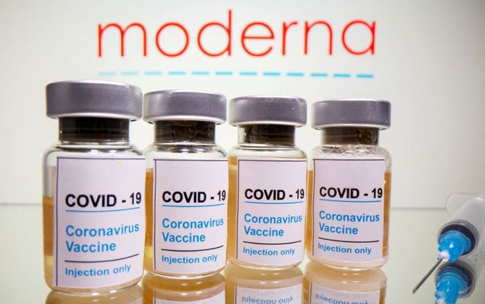 Hai người ở Nhật Bản tử vong sau khi tiêm Moderna từ lô chứa vaccine nhiễm chất lạ