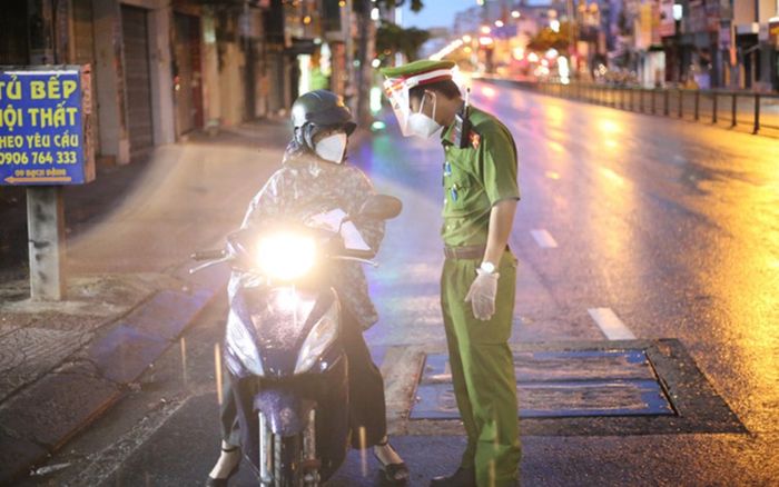 TP.HCM sẽ thay đổi một số quy định về việc kiểm soát người đi đường từ 29/8