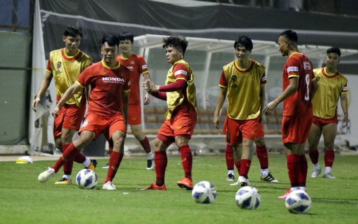 Tuyển Việt Nam đối mặt hai thử thách lớn khi vừa đặt chân đến Saudi Arabia