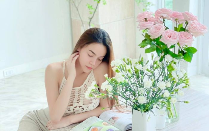 Không chỉ bạc đầu, Hồ Ngọc Hà còn mất ăn mất ngủ vì triệu chứng của lão hóa sớm