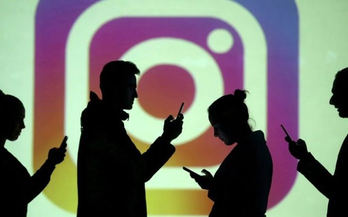 Instagram yêu cầu người dùng cung cấp ngày sinh