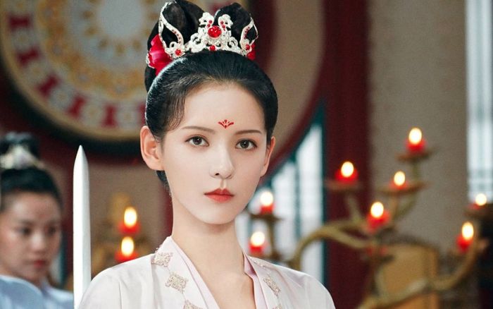 'Dữ quân ca' đang hot, nữ chính Trương Dư Hi lộ ảnh hẹn hò với bạn diễn nhưng không phải Thành Nghị?