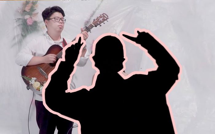 Một nữ ca sĩ Việt Nam bất ngờ bị khán giả yêu cầu hát nhép: Chuyện ngược đời gì đây?