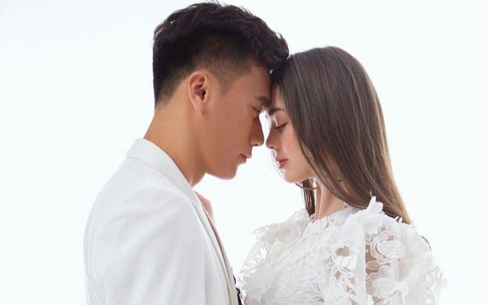 Bùi Tiến Dũng đăng clip ngọt ngào chúc mừng sinh nhật bạn gái Dianka