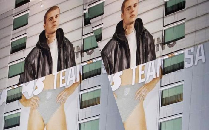 Fan mém xỉu khi thấy Justin Bieber mặc quần nội y của Kim Kardashian