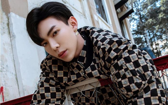 Erik được 'giải oan' sau tin đồn đi thu âm giữa mùa dịch, dân mạng ủng hộ vì hành động ý nghĩa này