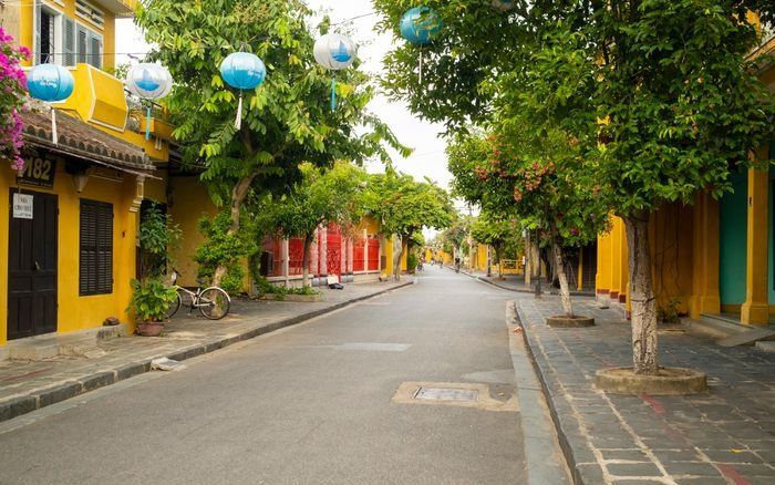 Hội An vắng lặng dịp nghỉ lễ khiến ai thấy cũng nao lòng