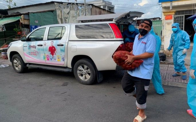 10 phút kêu gọi được 2 tỷ đồng tiền từ thiện nhưng MC Quyền Linh đã ngưng nhận vì lí do này