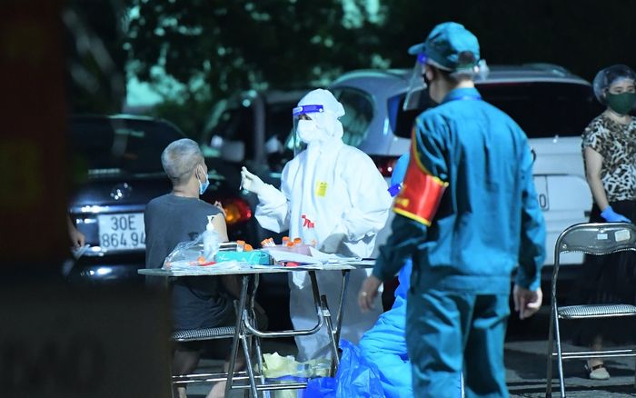 Hà Nội: Hoả tốc xét nghiệm 100% người dân trên địa bàn từ ngày 6-12/9