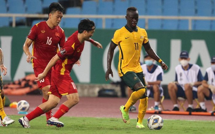Tuyển thủ Việt Nam rách bắp nặng, nguy cơ lỡ trận gặp Trung Quốc